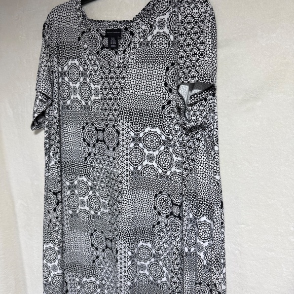 Mercer & Madison Women's  3X Dress Black White Shift Dress Tunic Top - Geometric - Picture 4 of 9